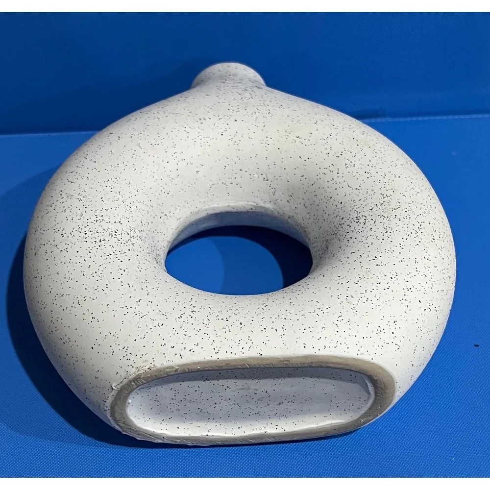 Modern White Speckled Ceramic Donut Vase Minimalist Circular Sculptural Decor 8